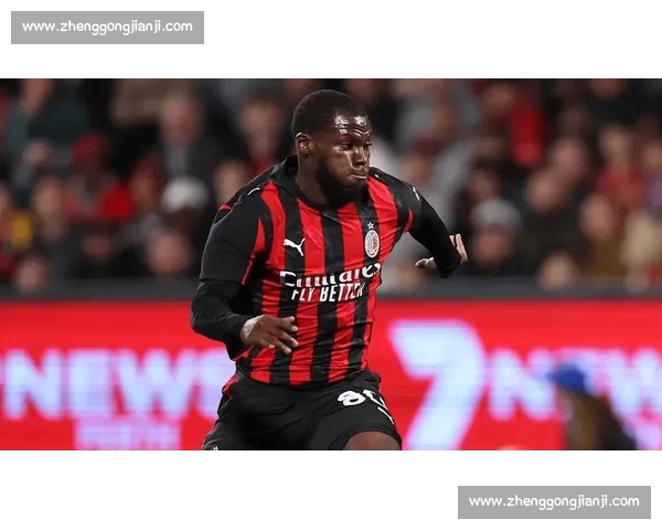 米兰锋线新援建议签国家队队友 热那亚铁卫明确表态:我哪儿也不去